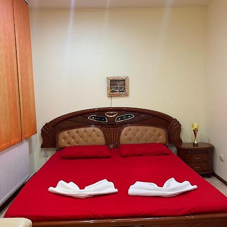 Aurora Boutique-Studio Premium Bed & Breakfast Bucharest Luaran gambar